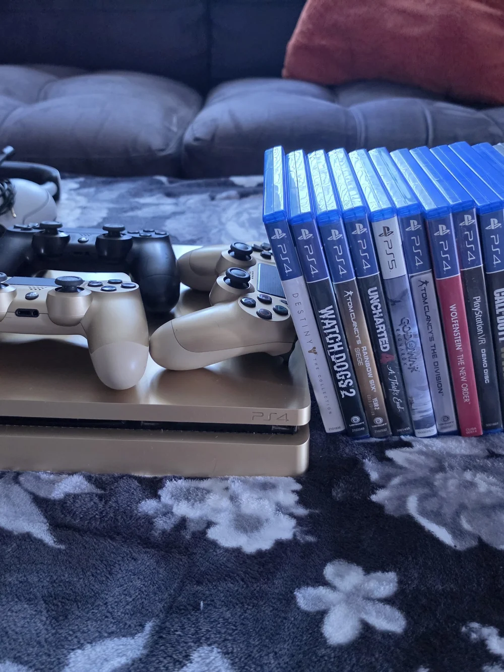 Sony playstation ps4